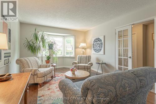 51 Westridge Place, London, ON - Indoor Photo Showing Living Room