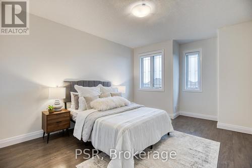 465 Thomas Slee Drive, Kitchener, ON - Indoor Photo Showing Bedroom