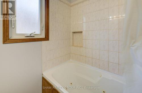 103 Glassco Avenue, Hamilton, ON - Indoor Photo Showing Bathroom