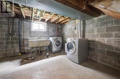 103 Glassco Avenue, Hamilton, ON - Indoor Photo Showing Laundry Room