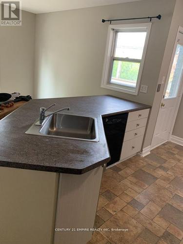 125 Municipal Street, Guelph, ON - Indoor Photo Showing Kitchen