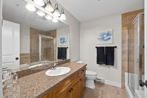 201 45893 Chesterfield Avenue, Chilliwack, BC - Indoor Photo Showing Bathroom