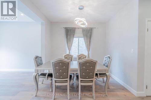 430 Woodbine Ave Avenue, Kitchener, ON - Indoor Photo Showing Dining Room