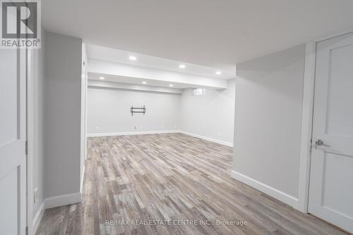 430 Woodbine Ave Avenue, Kitchener, ON - Indoor Photo Showing Other Room