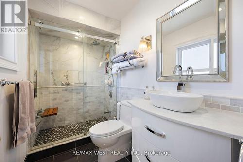 22 Hesketh Court, Caledon, ON - Indoor Photo Showing Bathroom