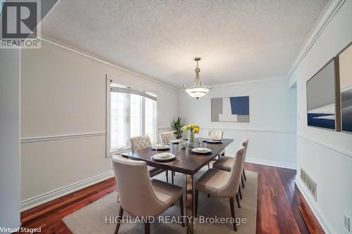 5895 Bell Harbour Drive, Mississauga, ON - Indoor Photo Showing Dining Room