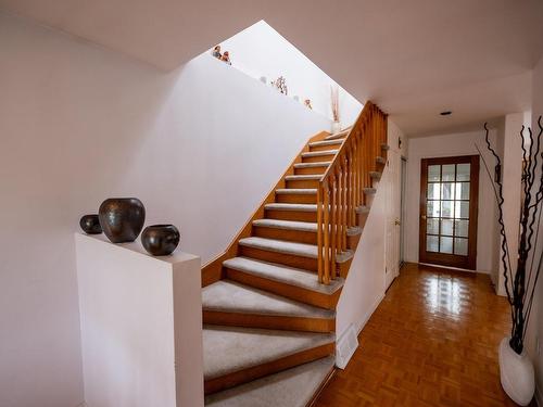 Escalier - 8 Av. Greystone, Pointe-Claire, QC - Indoor Photo Showing Other Room