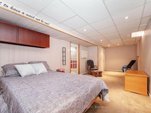 8 Romney Crt, Brampton, ON - Indoor Photo Showing Bedroom