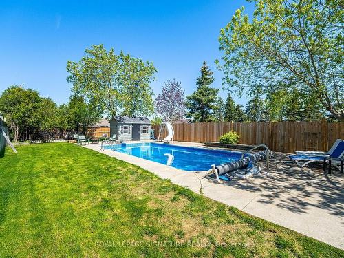 8 Romney Crt, Brampton, ON - Outdoor With In Ground Pool With Backyard