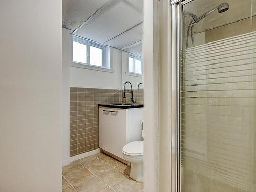 Bathroom - 99 Rue De Liège, Saint-Jean-Sur-Richelieu, QC - Indoor Photo Showing Bathroom