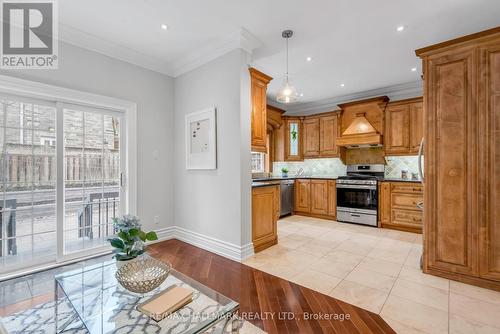 104 Mayfield Avenue, Toronto, ON - Indoor Photo Showing Kitchen
