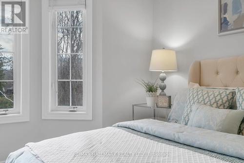104 Mayfield Avenue, Toronto, ON - Indoor Photo Showing Bedroom