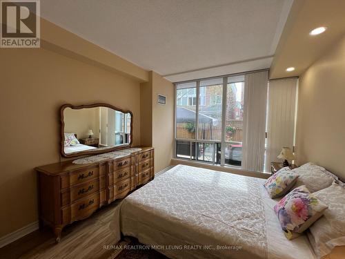 111 - 7378 Yonge Street, Vaughan, ON - Indoor Photo Showing Bedroom