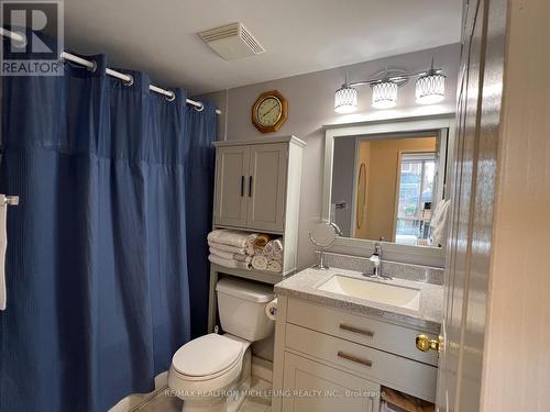 111 - 7378 Yonge Street, Vaughan, ON - Indoor Photo Showing Bathroom