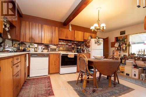 1710 South Bayshore Road W, Douro-Dummer, ON - Indoor Photo Showing Kitchen