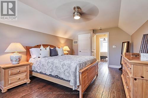 10 Queen Street, Kawartha Lakes, ON - Indoor Photo Showing Bedroom