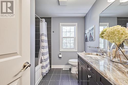 10 Queen Street, Kawartha Lakes, ON - Indoor Photo Showing Bathroom