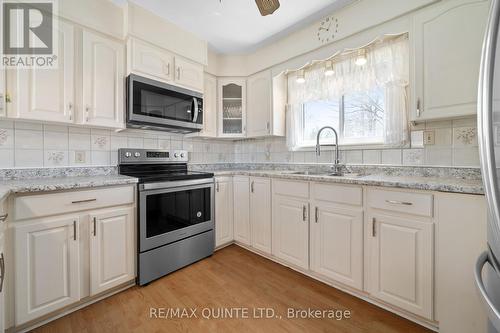 12112C Loyalist Parkway, Prince Edward County, ON - Indoor Photo Showing Kitchen