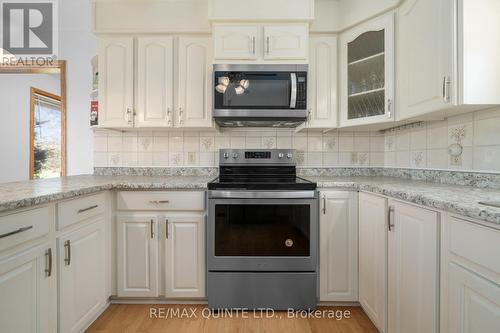 12112C Loyalist Parkway, Prince Edward County, ON - Indoor Photo Showing Kitchen
