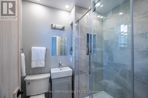3300 Leach Road, Hamilton Township, ON - Indoor Photo Showing Bathroom