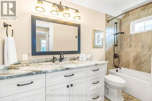 9 Sunnyside Avenue, Oro-Medonte, ON - Indoor Photo Showing Bathroom