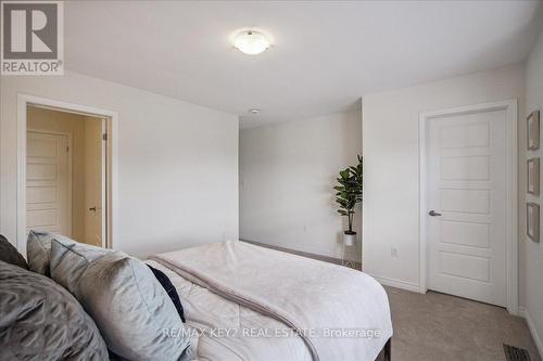 3246 Turnstone Boulevard, Pickering, ON - Indoor Photo Showing Bedroom