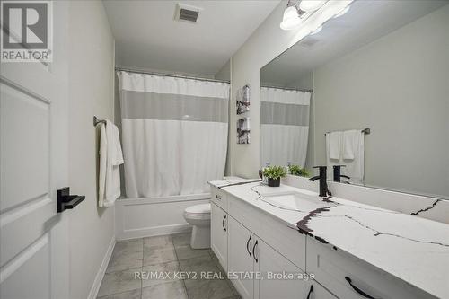 3246 Turnstone Boulevard, Pickering, ON - Indoor Photo Showing Bathroom