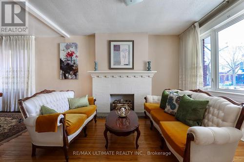 907 Greenwood Avenue, Toronto, ON - Indoor Photo Showing Living Room With Fireplace