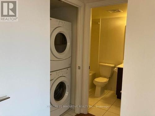 1718 - 181 Village Green Square, Toronto, ON - Indoor Photo Showing Laundry Room