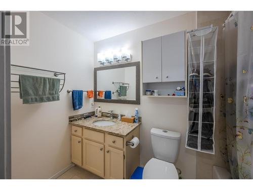 11523 Dunsdon Crescent Unit# 6, Summerland, BC - Indoor Photo Showing Bathroom