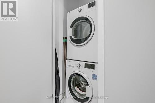 3706 - 5 Buttermill Avenue, Vaughan, ON - Indoor Photo Showing Laundry Room