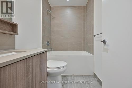 4312 - 898 Portage Parkway, Vaughan, ON - Indoor Photo Showing Bathroom
