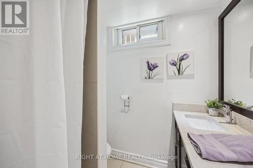 122 Clements Road E, Ajax, ON - Indoor Photo Showing Bathroom