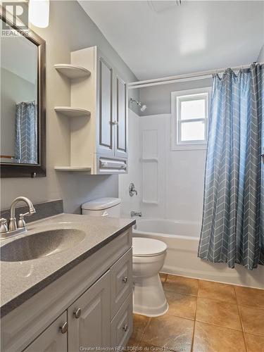 4699 Route 480, Acadieville, NB - Indoor Photo Showing Bathroom