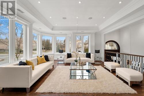 413 Empress Avenue, Toronto, ON - Indoor Photo Showing Living Room