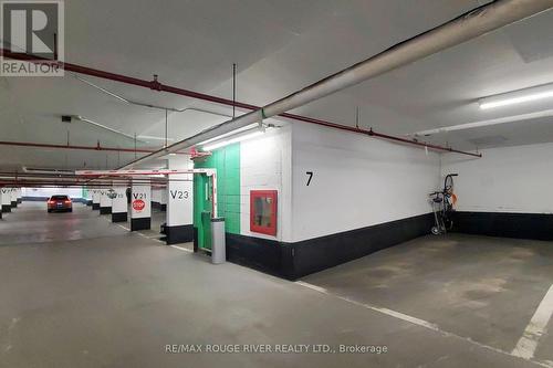 T09 - 16 Dallimore Circle, Toronto, ON - Indoor Photo Showing Garage