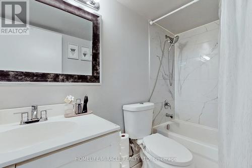 201 - 90 Dale Avenue, Toronto, ON - Indoor Photo Showing Bathroom