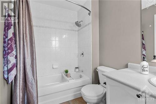 Ensuite - 961 Como Crescent, Ottawa, ON - Indoor Photo Showing Bathroom