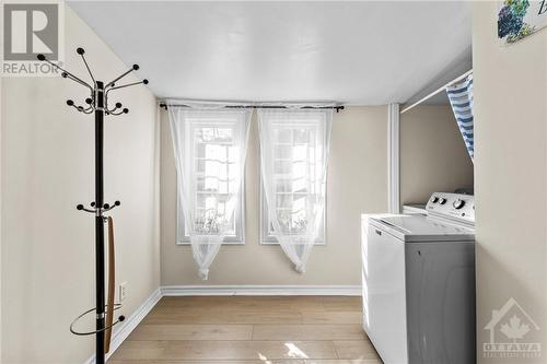 34 Main Street, Limoges, ON - Indoor Photo Showing Laundry Room