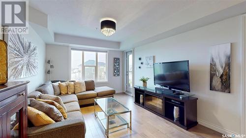 218 5303 Universal Crescent, Regina, SK - Indoor Photo Showing Living Room