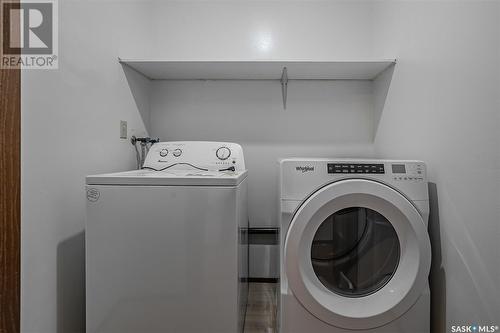182 - 184 Verbeke Road, Saskatoon, SK - Indoor Photo Showing Laundry Room