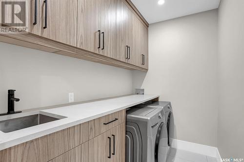 4260 Elderberry Crescent, Regina, SK - Indoor Photo Showing Laundry Room