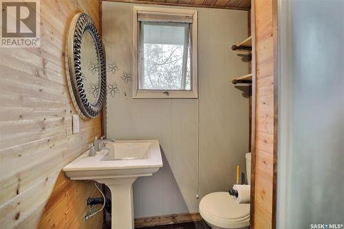 343 Green Avenue, Regina Beach, SK - Indoor Photo Showing Bathroom