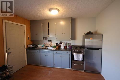 1125 116 Avenue, Dawson Creek, BC - Indoor Photo Showing Kitchen