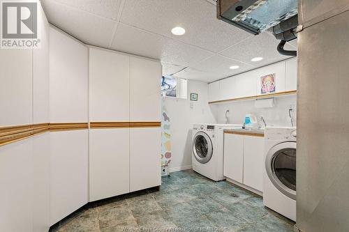 534 Kildare Road, Windsor, ON - Indoor Photo Showing Laundry Room