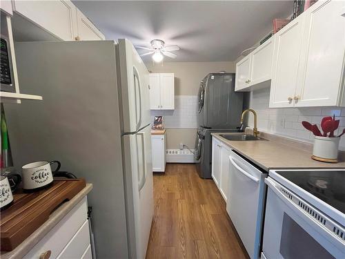 350 Quigley Road|Unit #812, Hamilton, ON - Indoor Photo Showing Kitchen