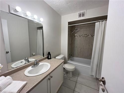350 Quigley Road|Unit #812, Hamilton, ON - Indoor Photo Showing Bathroom