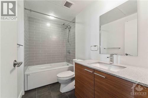 354 Gladstone Avenue Unit#507, Ottawa, ON - Indoor Photo Showing Bathroom