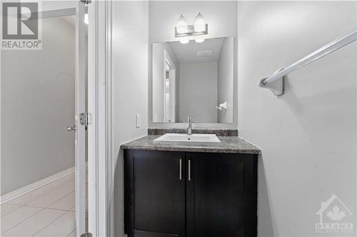 900 Littlerock Street, Ottawa, ON - Indoor Photo Showing Bathroom