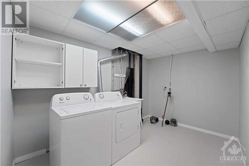 900 Littlerock Street, Ottawa, ON - Indoor Photo Showing Laundry Room